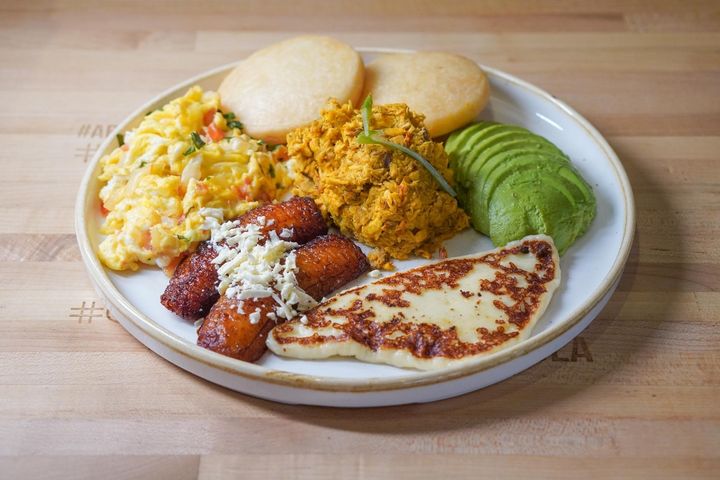 Authentic Venezuelan food and arepas in Miami FL